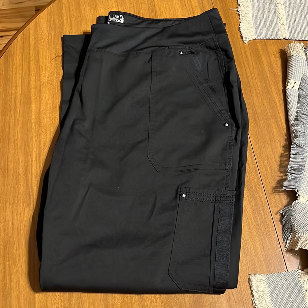 Healing Hands Black Scrub Set